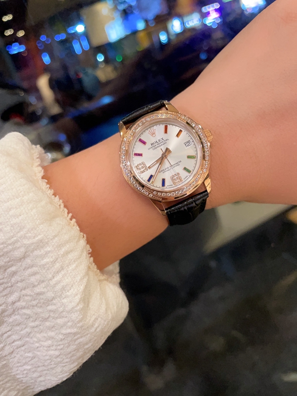 ブランド時計角部分ディテール